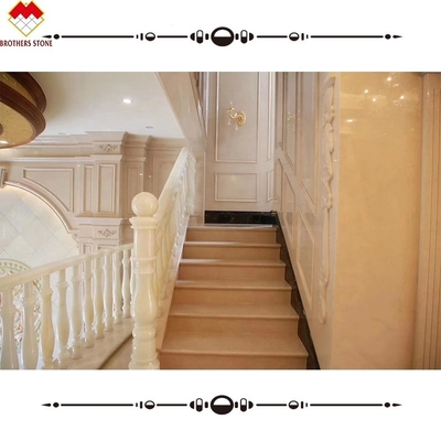 Standaard of op maat gemaakte grootte Wit Onyx Marmer Alabaster Trapbaluster voor luxe huizen