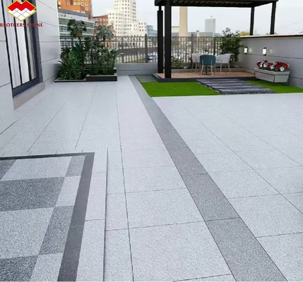 Broeders Steen Vlamde Grauwe Granit Slab Paving Tiles voor geslepen natuurlijke steen oprit