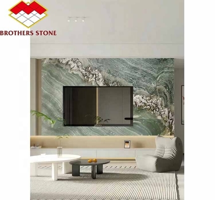 Moderne hotel eettafel met gepolijst groen marmeren oppervlak en custom graphic design