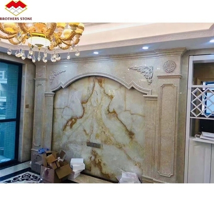 Gesneden op maat gepolijst luxe doorzichtige witte onyx marmeren plaat voor villa muurkunstpaneel