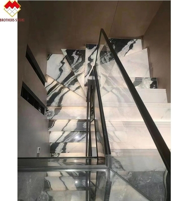 Indoor trappenschotel met LED Panda witte marmeren treads en risers voor villa gecontroleerd