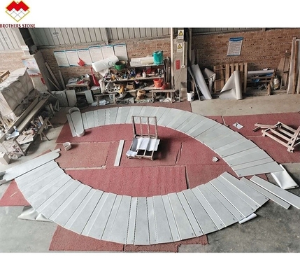 Appartement Indoor witte kristalmarmer boog trap met aangepaste tread en stijger