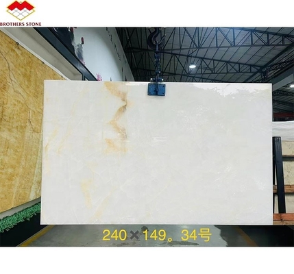 Moderne witte onyx marmeren muur met boekmatching-platen voor aangepaste natuurlijke stenen decoratie