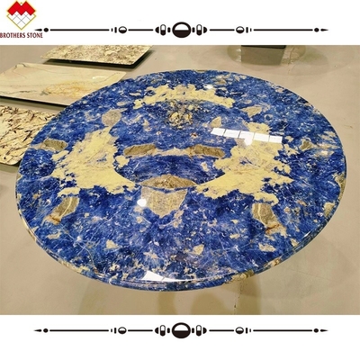 Moderne tafel met doorzichtig Boliviaans blauw steentje