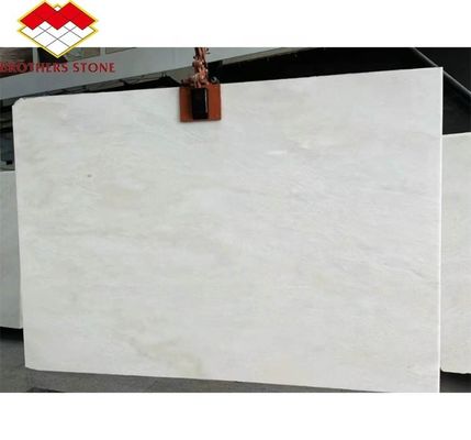 Moderne Royal White Onyx geslepen marmeren plaat op maat gesneden grafische ontwerpoplossing voor wandpaneel en eettafel set