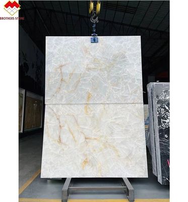 FOB Translucent Ice Crack White Onyx Marble LED achtergrondverlichting Slab voor Villa achtergrondmuur