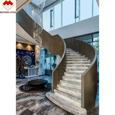Europese ontwerp Witgrijze korrels Marmeren gesneden trappen Treppen en stijgers Moderne stijl Rechte staal Decoratieve binnentrappen