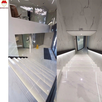 Persoonlijke grootte Europees ontwerp Interieur Wit marmer gesneden trappen treppen en risers