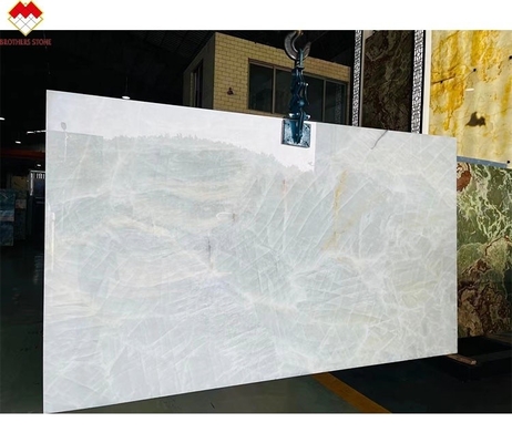 Moderne villa design gepolijste witte onyx marmeren plaat voor woonkamer muur en vloer