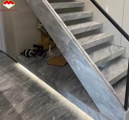 Populaire ruimte grijze marmer grote plaat voor moderne lichtgrijze trappen in huis en hotel