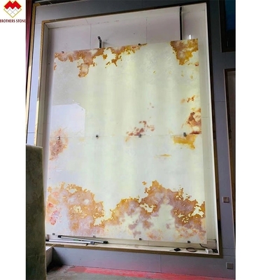 Direct verkopen Gepolijste doorzichtige achtergrondverlichting Marmer Wit Onyx met Rode Bloem Topklasse
