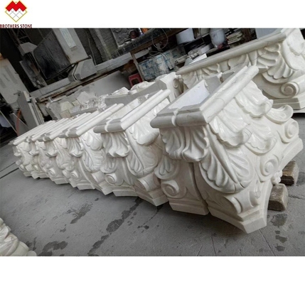 Handgesneden beige marmeren zuil Kapitaal voor tuin Romeinse pilaren Vierkant zuil