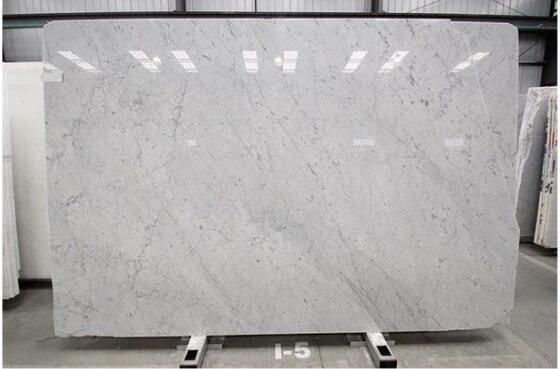 Het Witte die Marmer van Bouwmaterialencarrara aan Grootte voor Huisdecoratie wordt gesneden