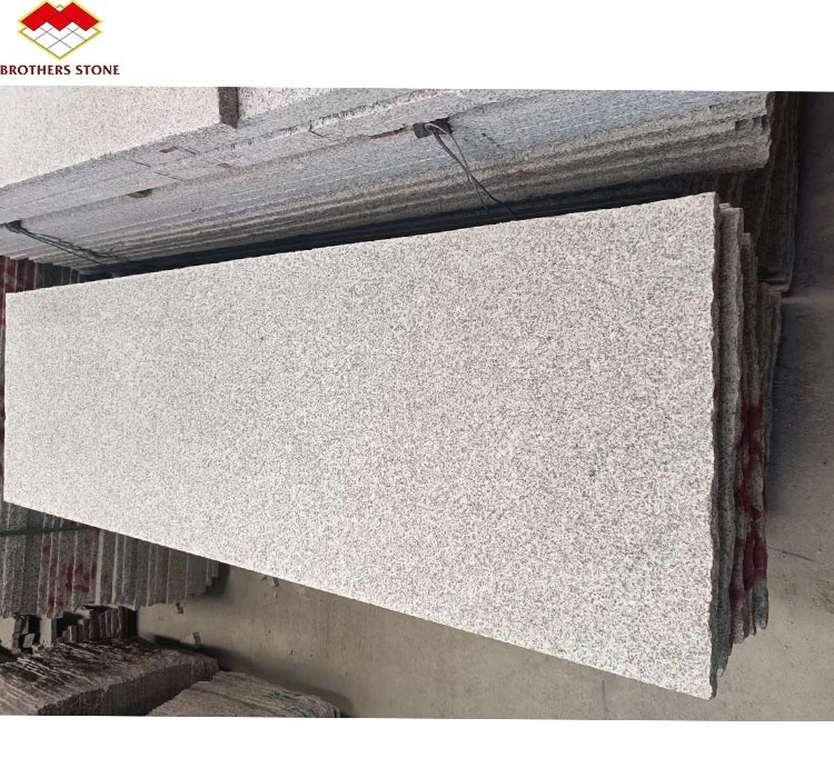 Chinese Granit Luxe Outdoor Wit Granit Snijden op maat Vlammen Slabs voor vloeren Trappen